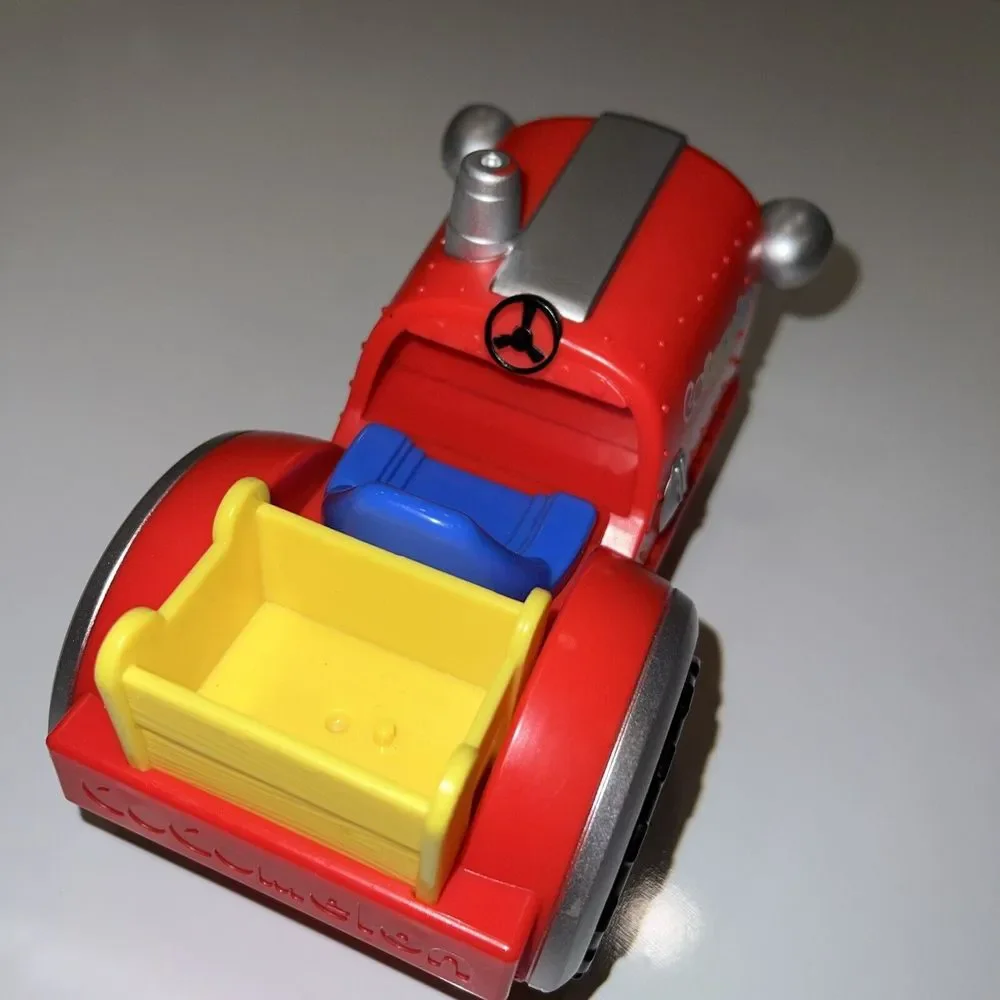 CoComelon Musical Farm Tractor With Animal‎ Sounds Red 7